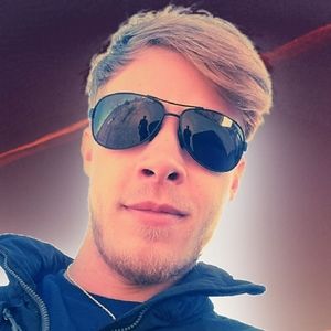 Meet your Posher, Brett